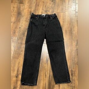 Abercombie straight ankle ultra high rise curve love size 6 black distressed